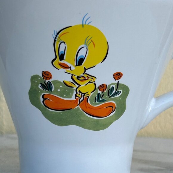 Vintage Tweety Bird Warner Bros. Studio Store Ceramic Coffee Mug - Picture 5 of 12